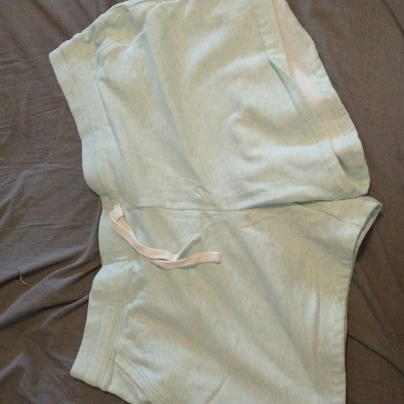 32 degrees shorts 2 pairs size XXL - Picture 2 of 4